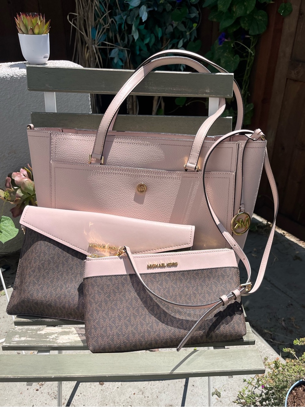 Michael Kors Three Piece Blush Pink Leather Tote Set for Travel - Picture 1 of 5
